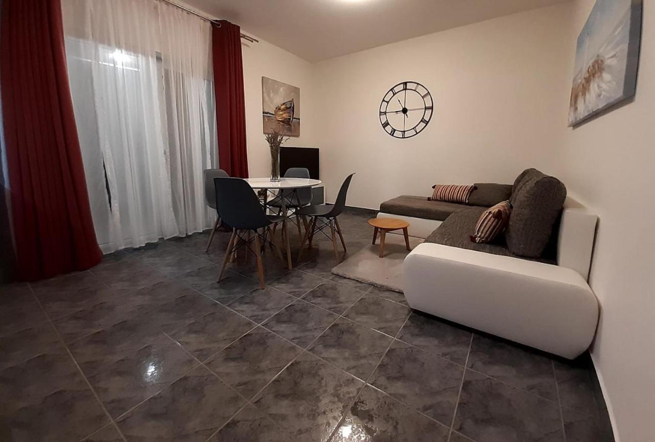 Solis Adriaticum Apartments Jasenice  Buitenkant foto