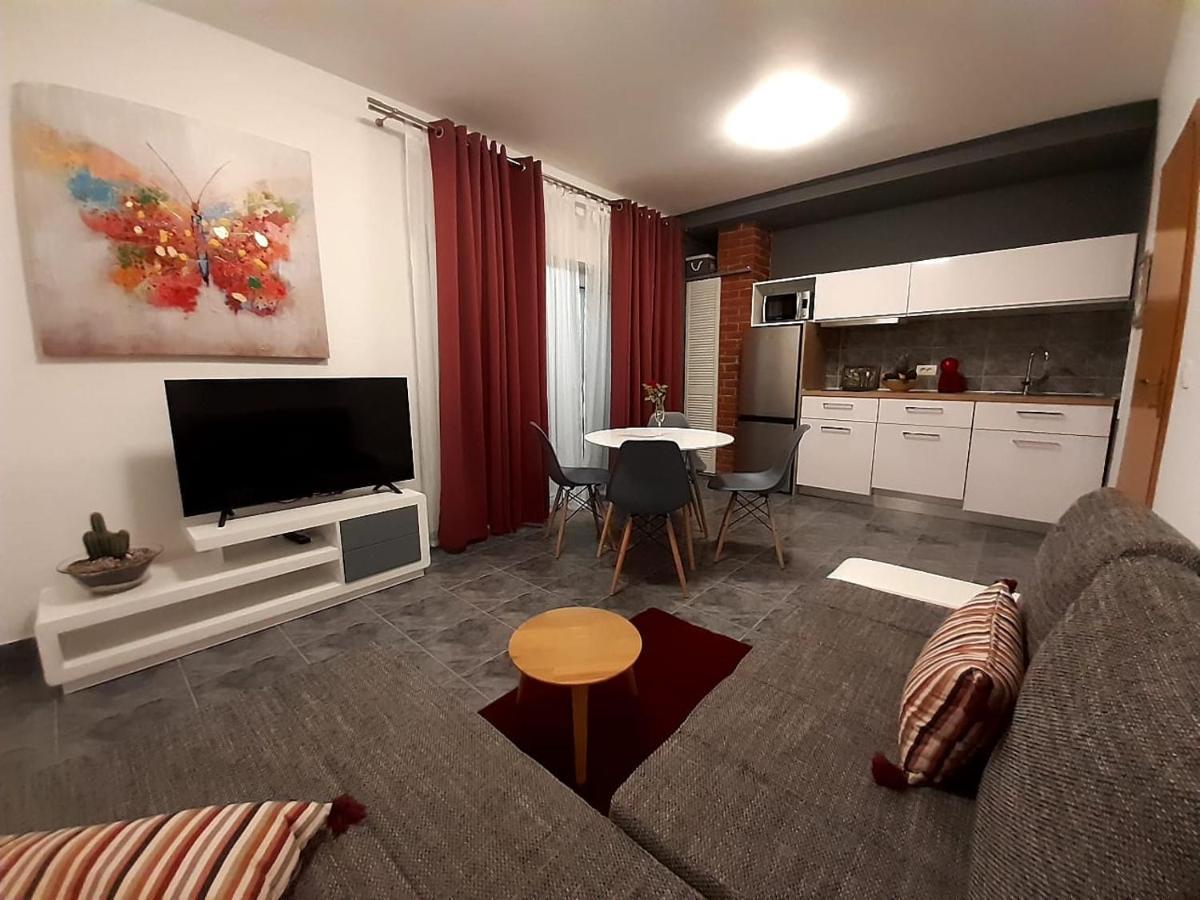 Solis Adriaticum Apartments Jasenice  Buitenkant foto