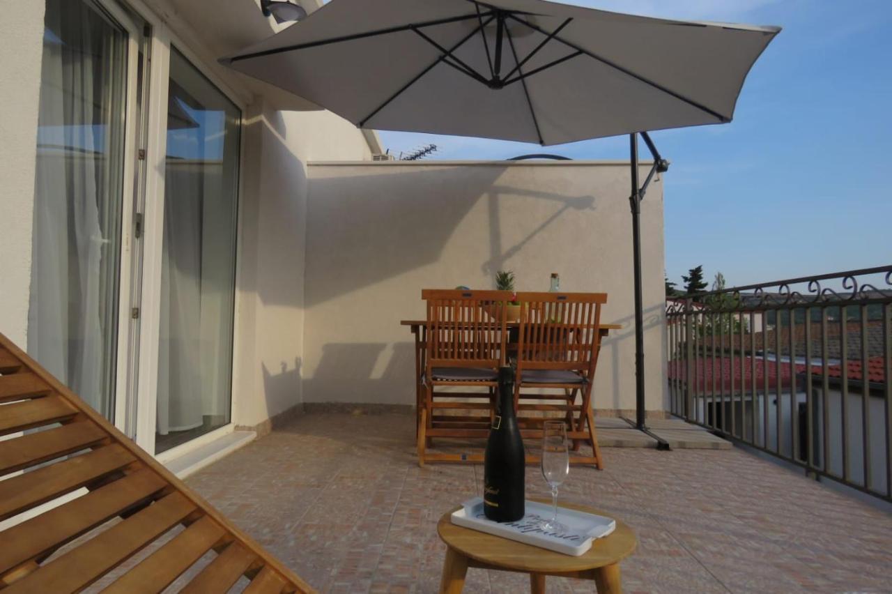 Solis Adriaticum Apartments Jasenice  Buitenkant foto